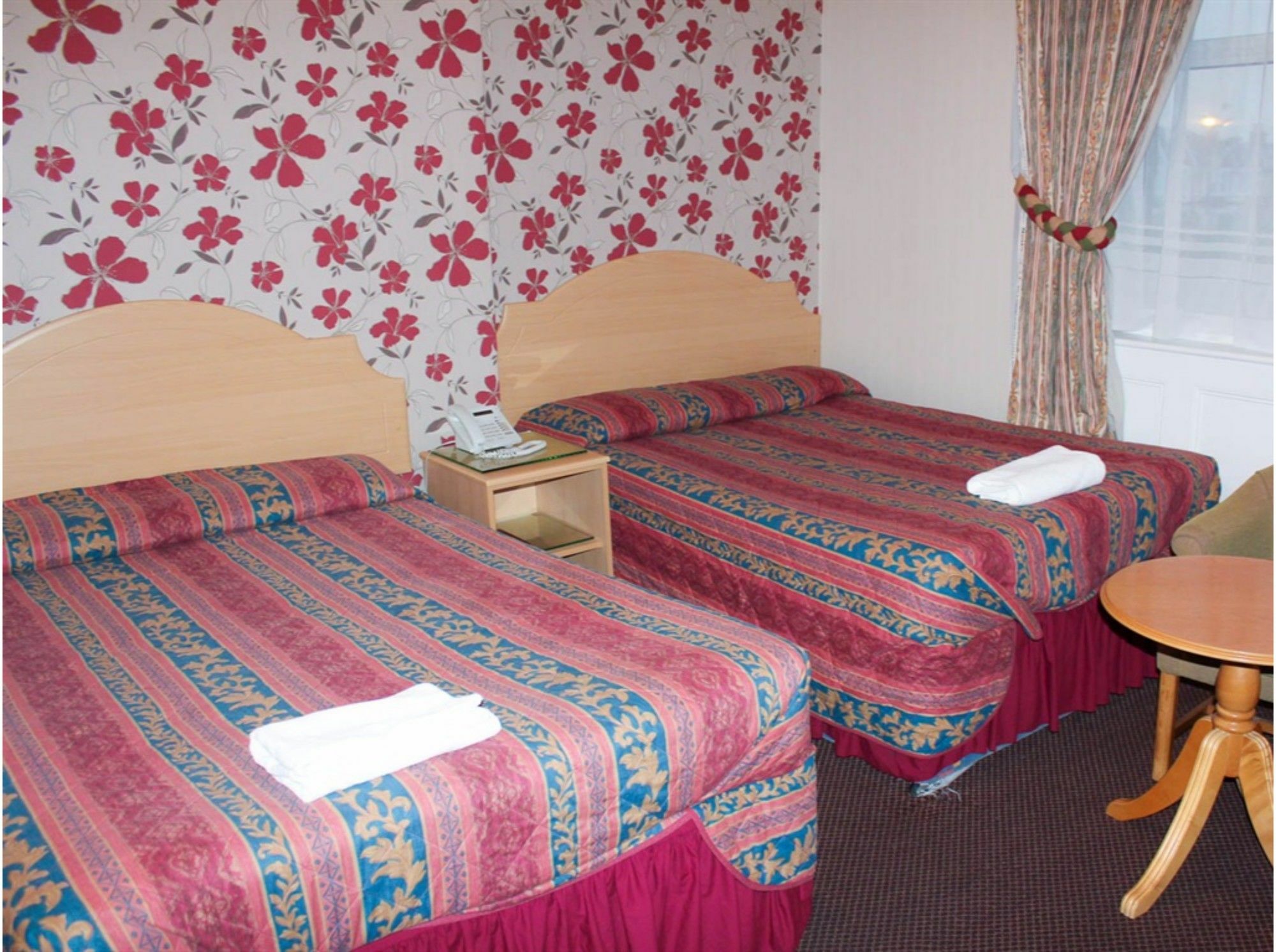Lampton Guest House Hounslow Exterior photo
