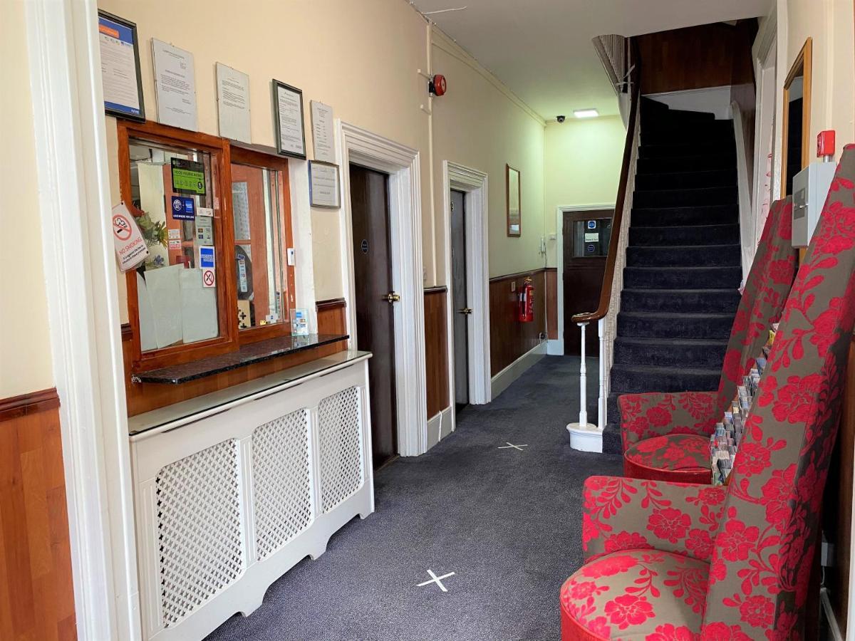 Lampton Guest House Hounslow Exterior photo